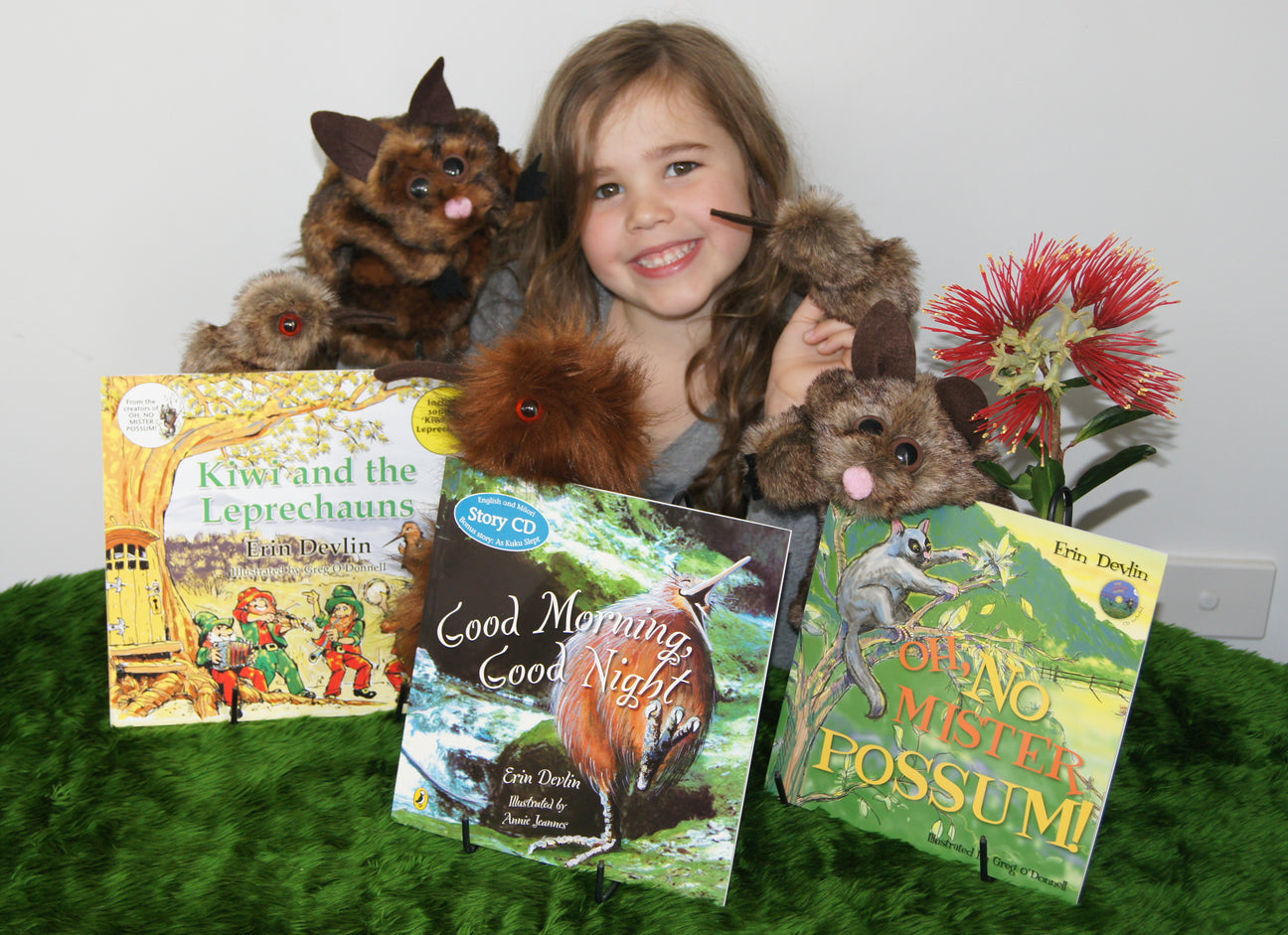 Kiwi Puppet Company New Zealand native bird and wildlife puppets. The Kiwi Puppet Company